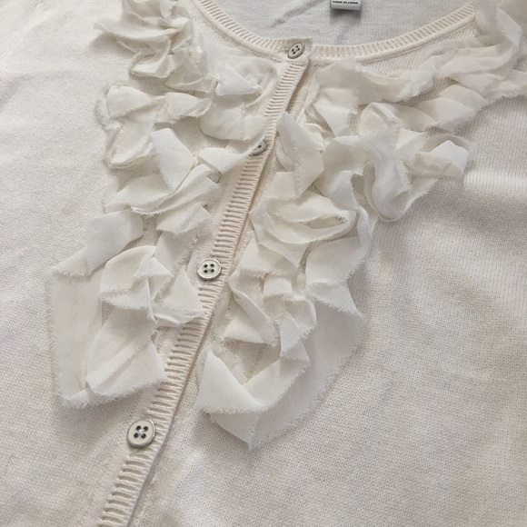Cream Ruffled Front Cardigan-S - Picture 5 of 5